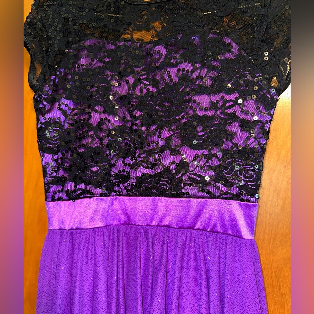 Dance Costume - Picture 2 of 5